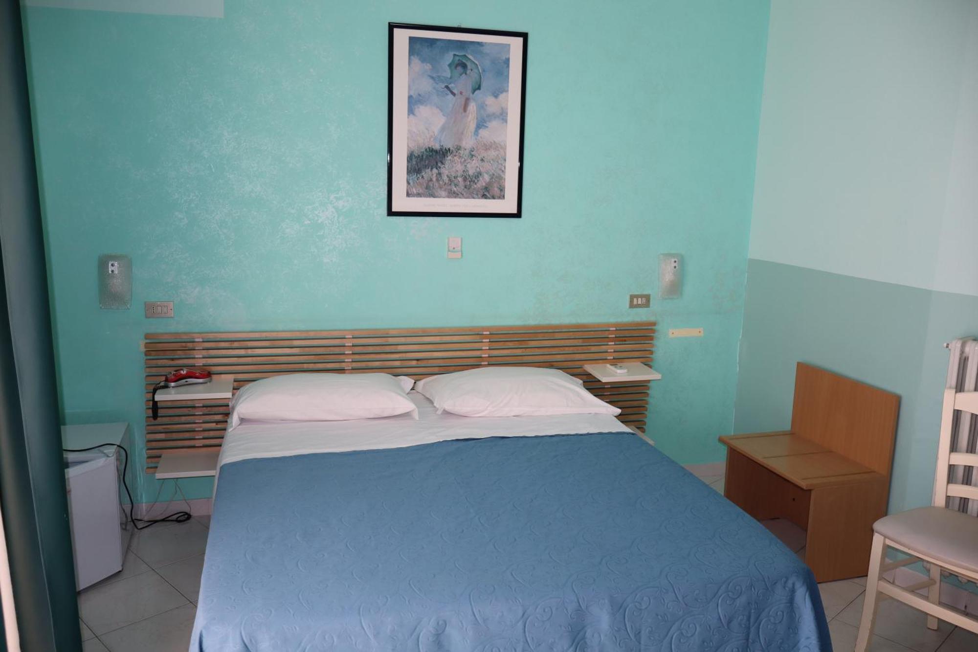 Hotel Albatros Roseto Degli Abruzzi Exterior foto